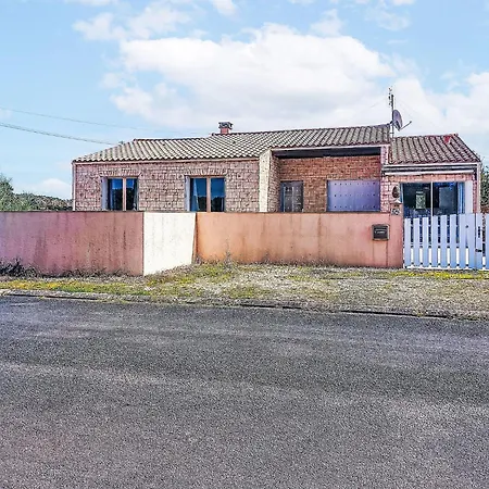 Tro By Interhome * 圣特罗让莱班