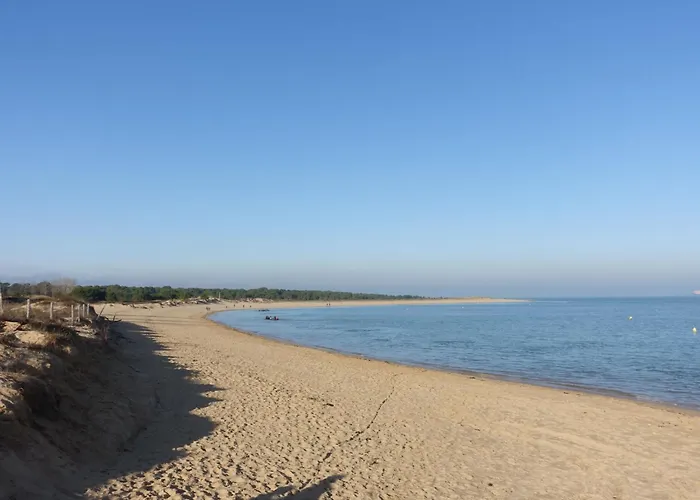 Tro By Interhome * 圣特罗让莱班